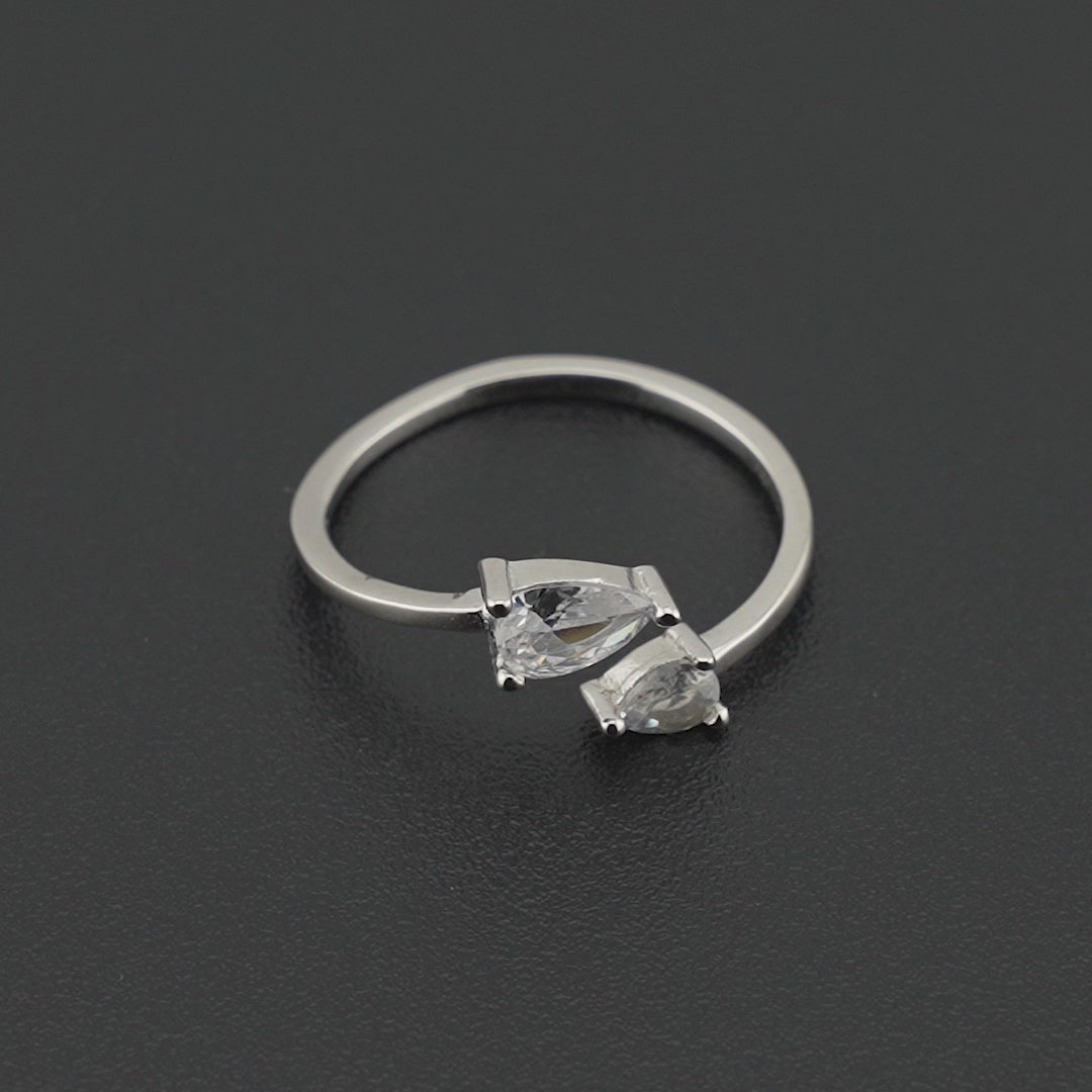 Teardrop Ring Sølvfarvet