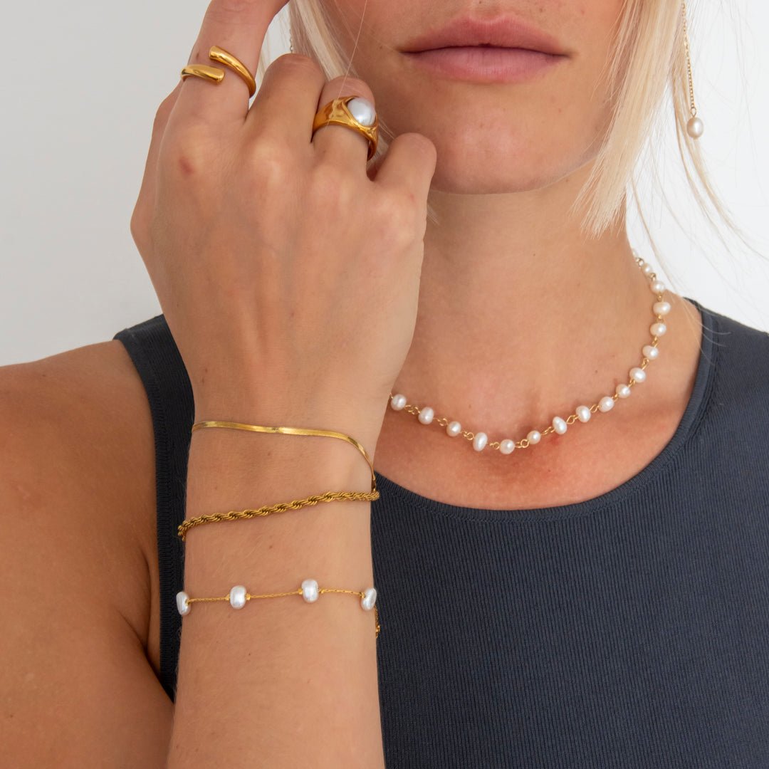 Amara Pearl Armbånd 18K Guldbelagt - BY CARA