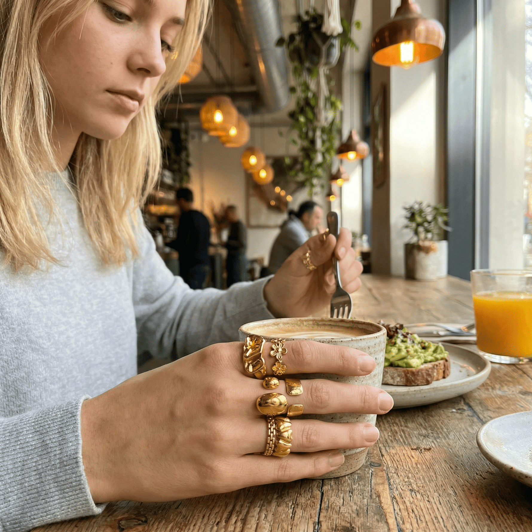 Amora Justerbar Ring 18K Guldbelagt - BY CARA