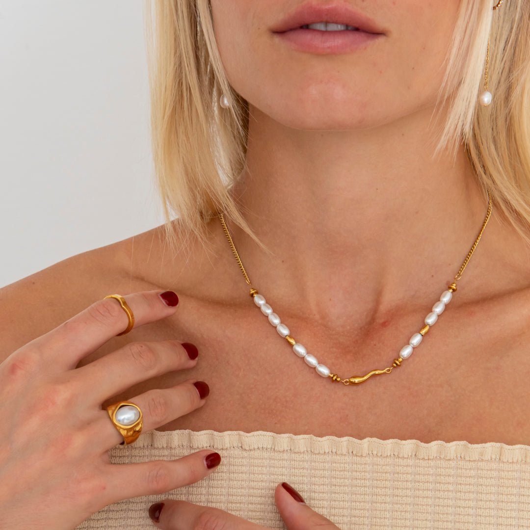 Ava Curve Ring 18K Guldbelagt - BY CARA