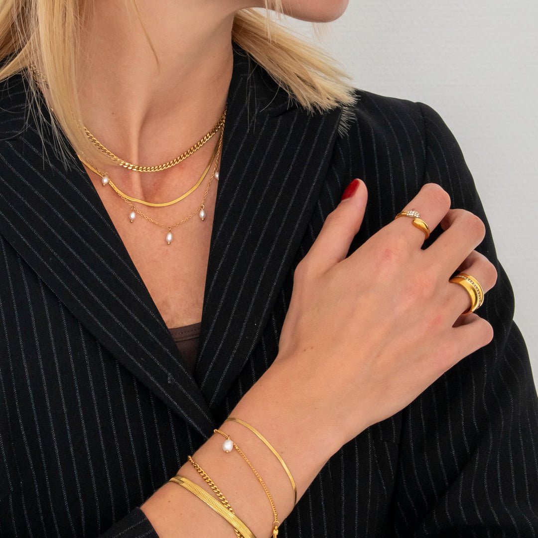 Celeste Pearl Halskæde 18K Guldbelagt - BY CARA