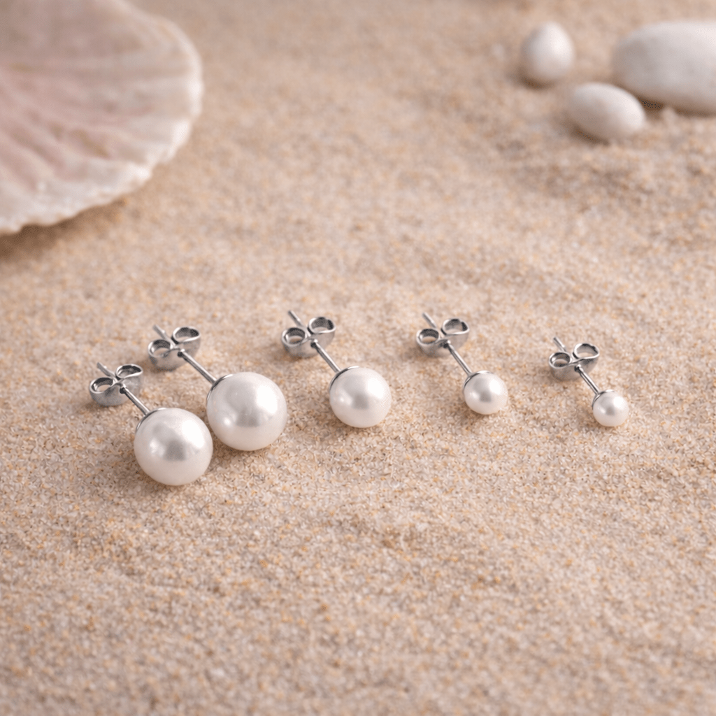 Celeste Pearl Studs 6 mm Sølvfarvet - BY CARA