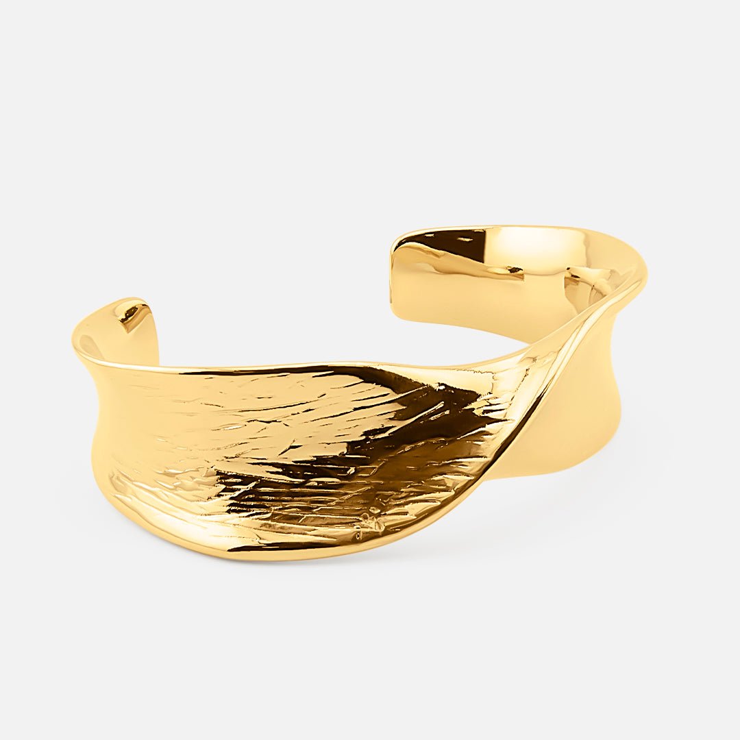 Celina Wave Cuff 18K Guldbelagt - BY CARA