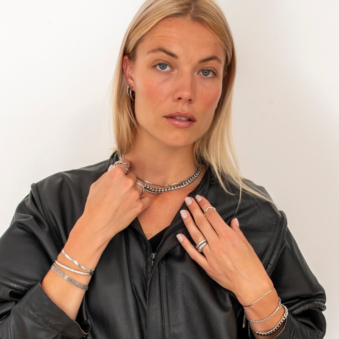 Classic Cubic Hoops Sølvfarvet 14 mm - BY CARA