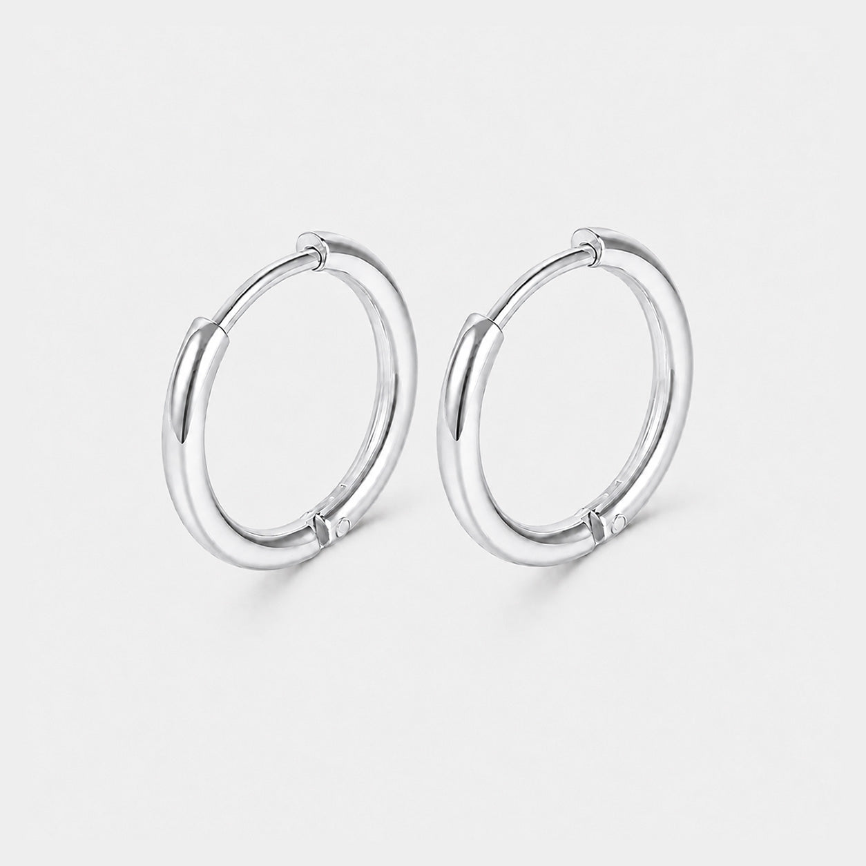 Classic Essential Hoops Sølvfarvet 16 mm - BY CARA