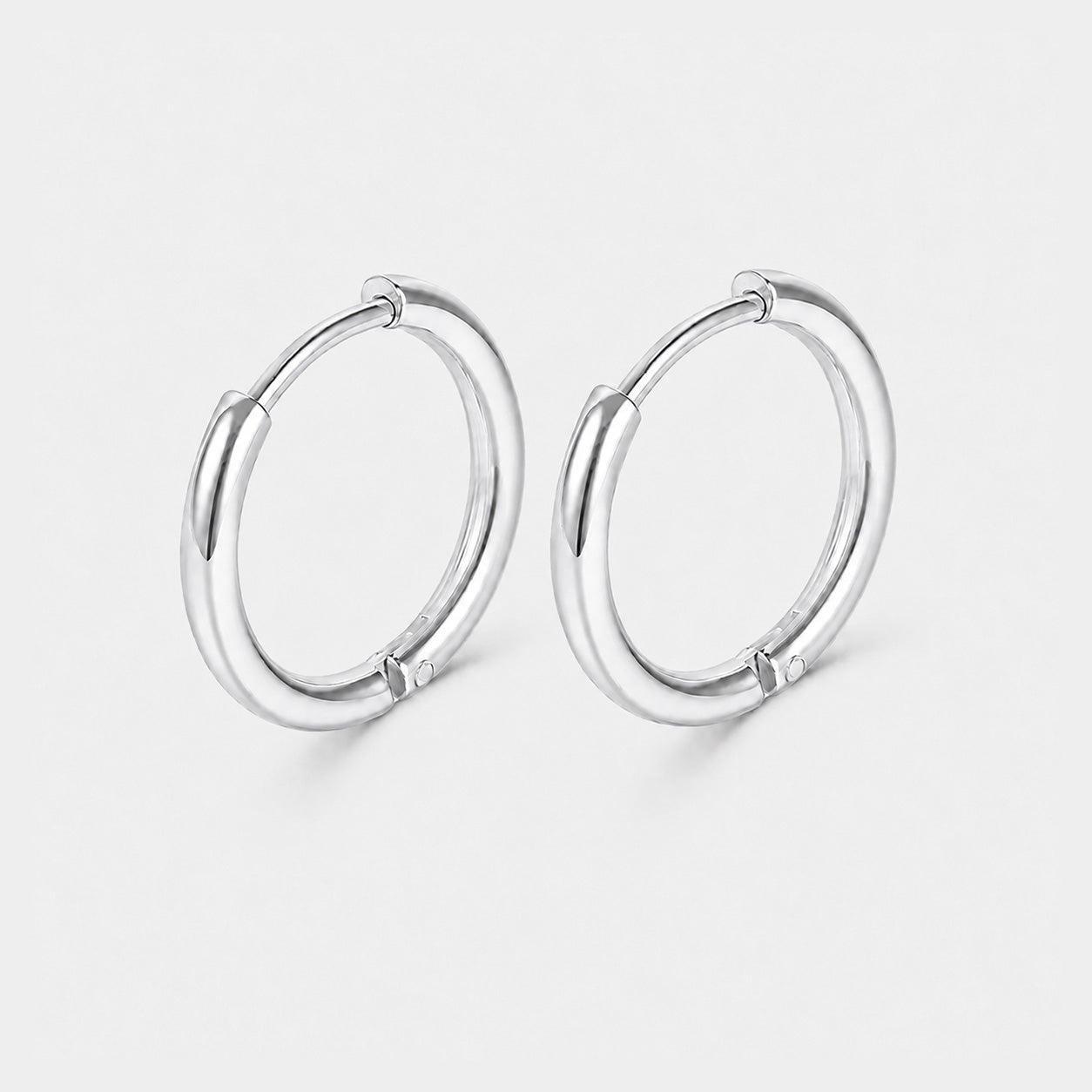 Classic Essential Hoops Sølvfarvet 18 mm - BY CARA