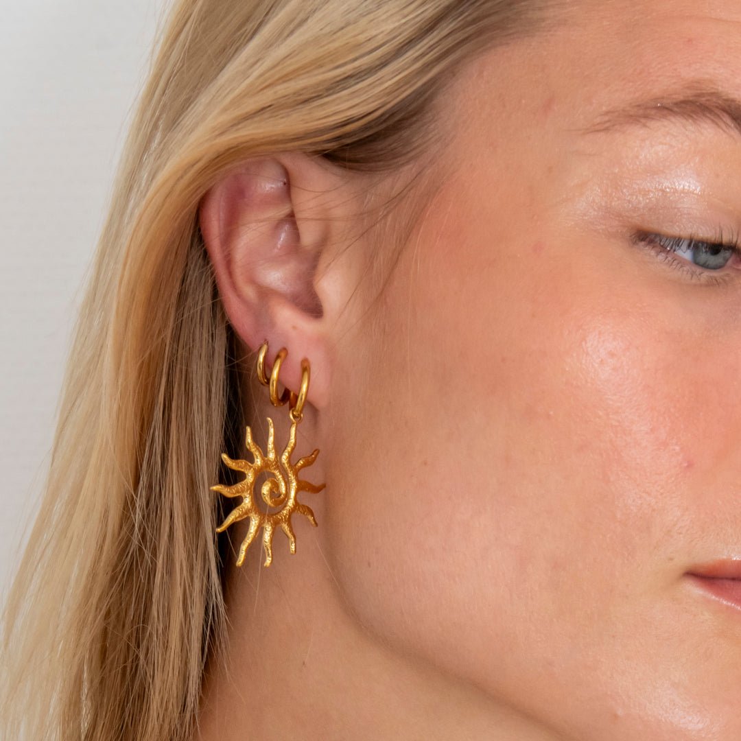 Classic Hoops 18K Guldbelagt Helix 8 mm - BY CARA