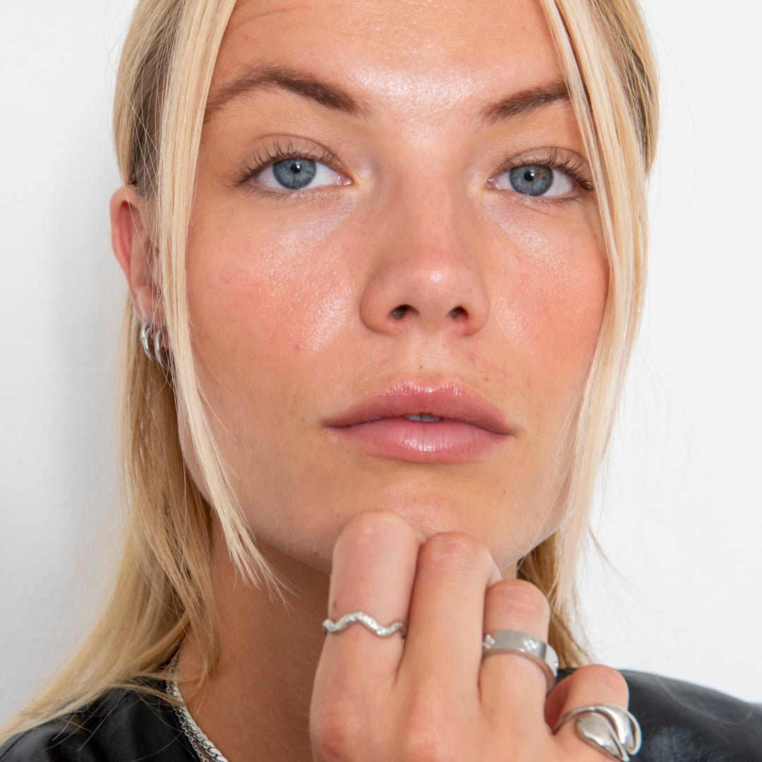 Classic Hoops Sølvfarvet Helix 8 mm - BY CARA