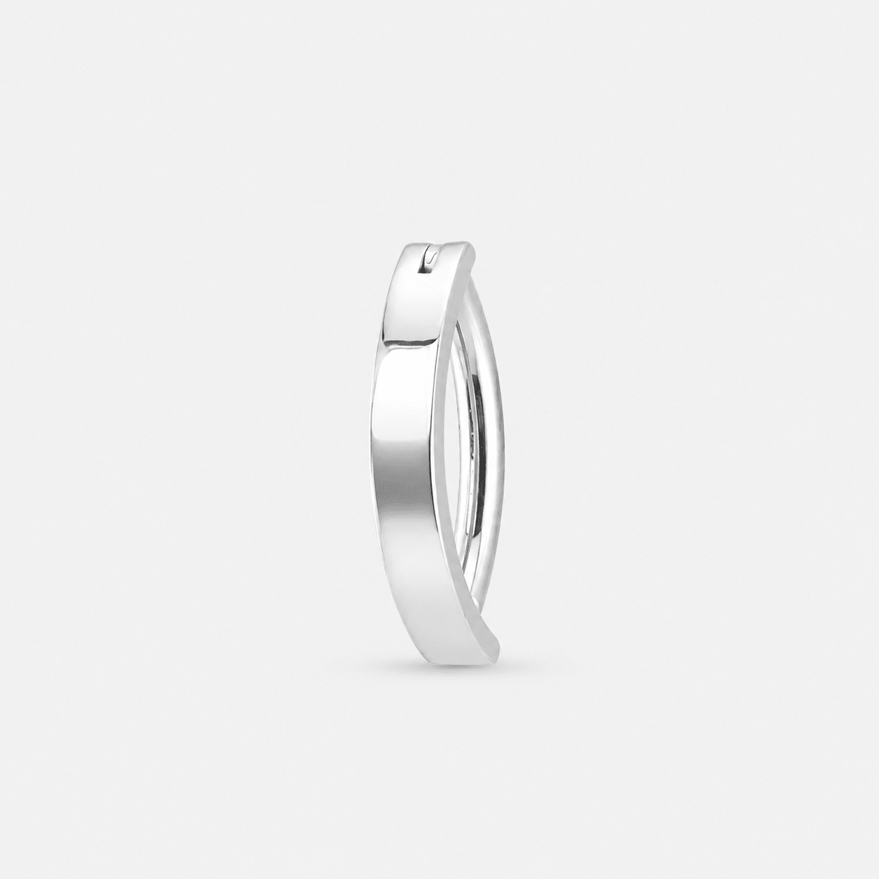 Curve Arc Clicker Navlepiercing sølvfarvet - BY CARA