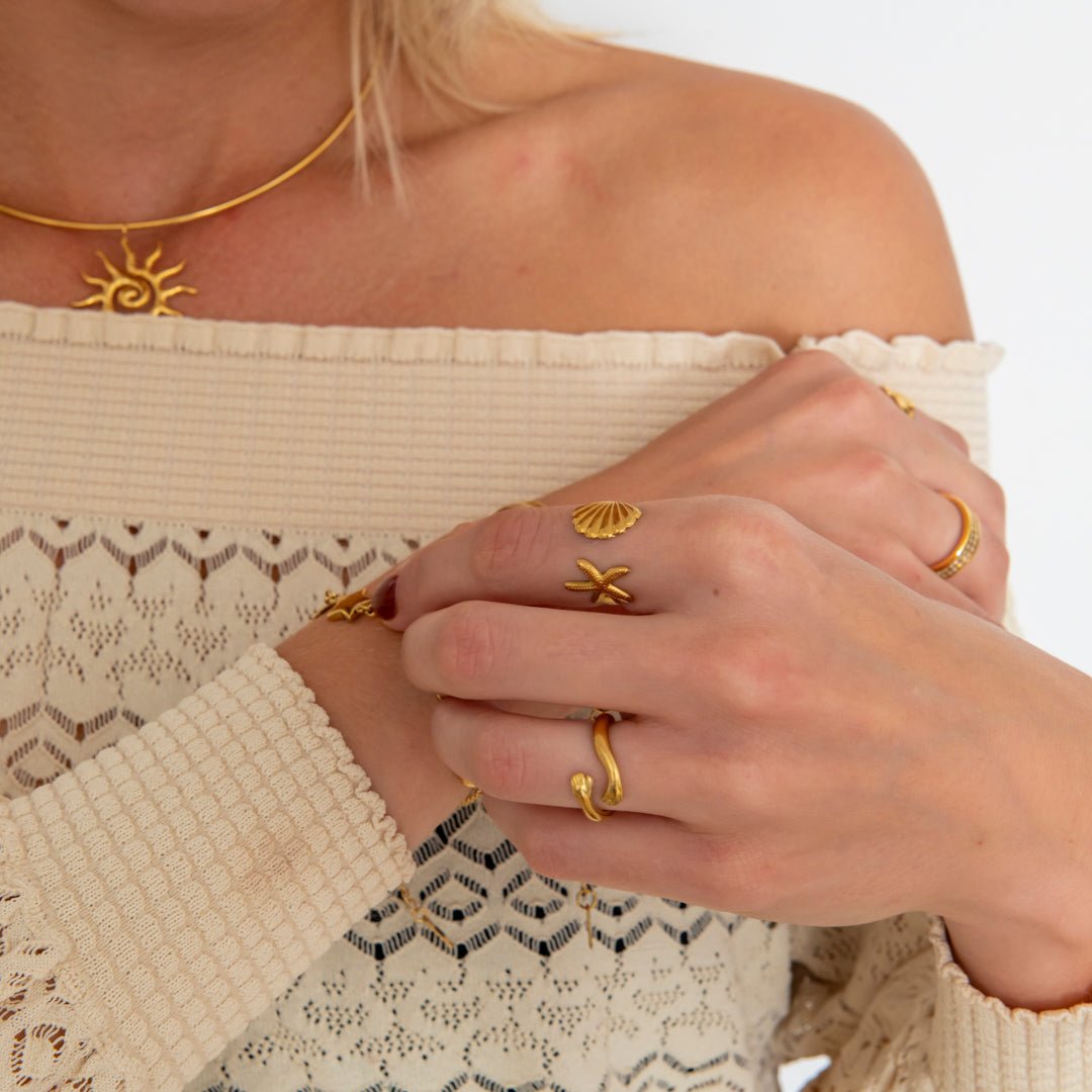 Embrace Ring 18K Guldbelagt - BY CARA