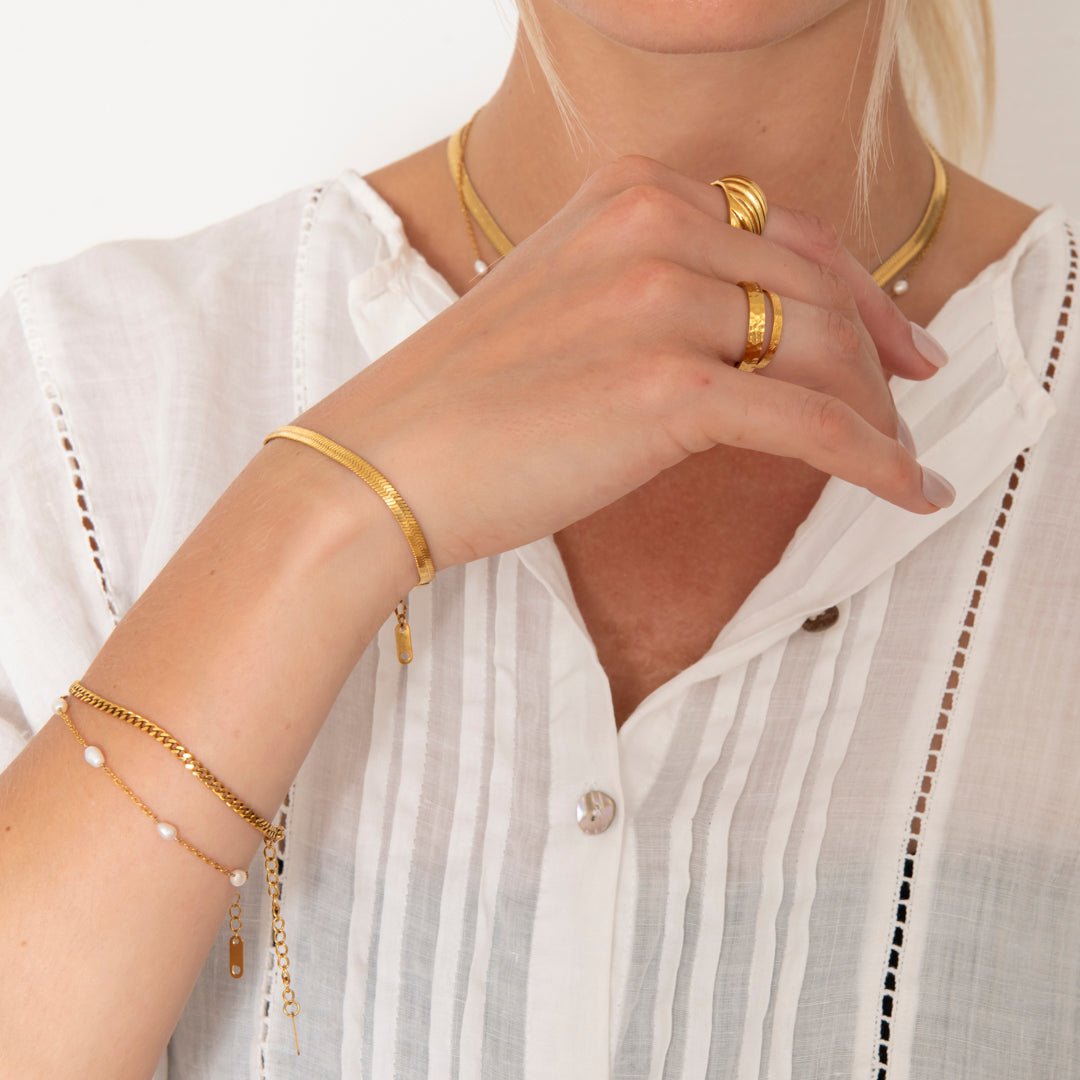Flad Slange Armbånd 18K Guldbelagt 4 mm - BY CARA