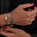 Fleur Bangle Sølvfarvet 6 mm - BY CARA