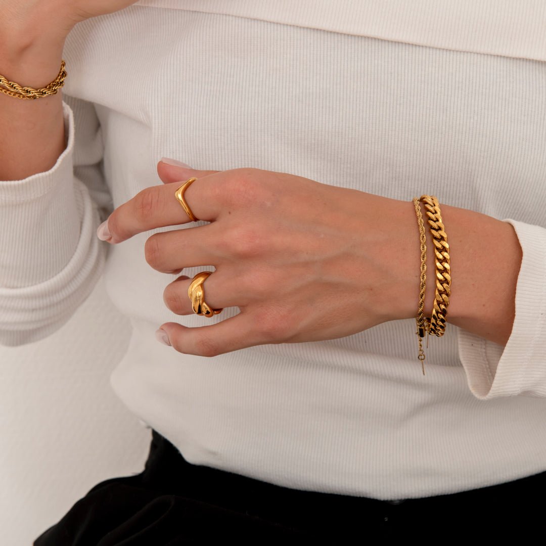 Golden Braid Ring 18K Guldbelagt - BY CARA