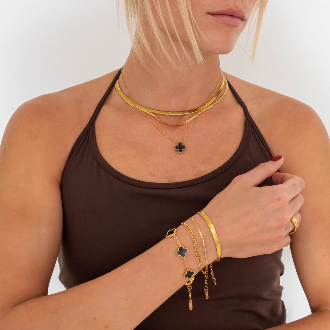 Golden Clover Black Armbånd 18K Guldbelagt - BY CARA