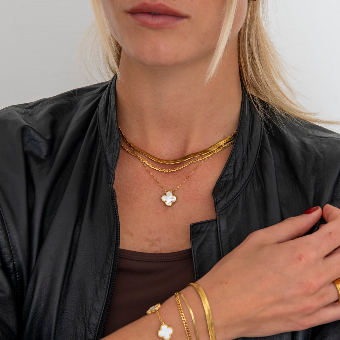 Golden Clover White Halskæde 18K Guldbelagt - BY CARA