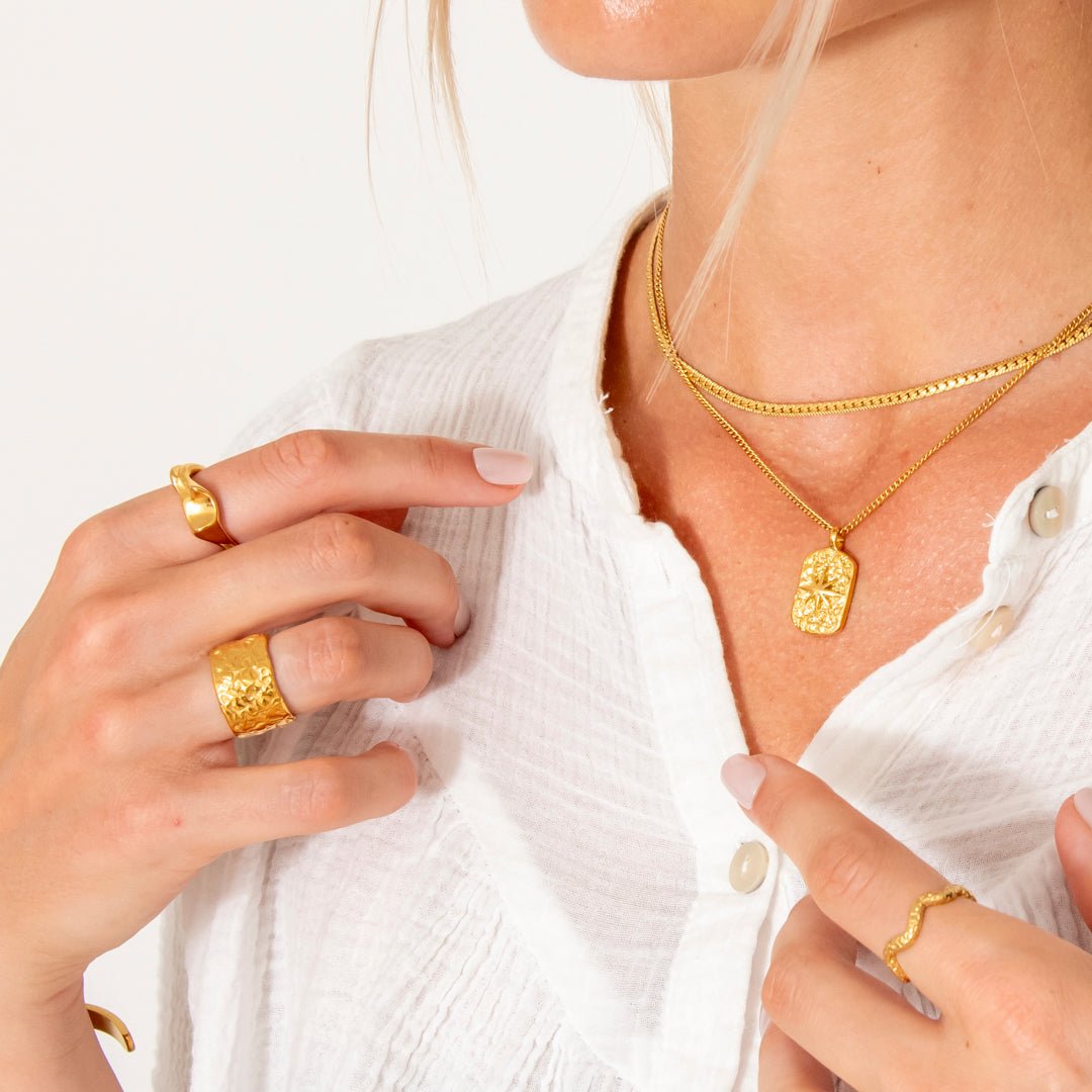 Golden Ripple Ring 18K Guldbelagt - BY CARA