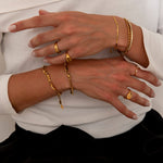 Golden Tristar Signet Ring 18K Guldbelagt - BY CARA