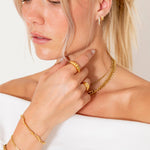 Golden Tristar Signet Ring 18K Guldbelagt - BY CARA