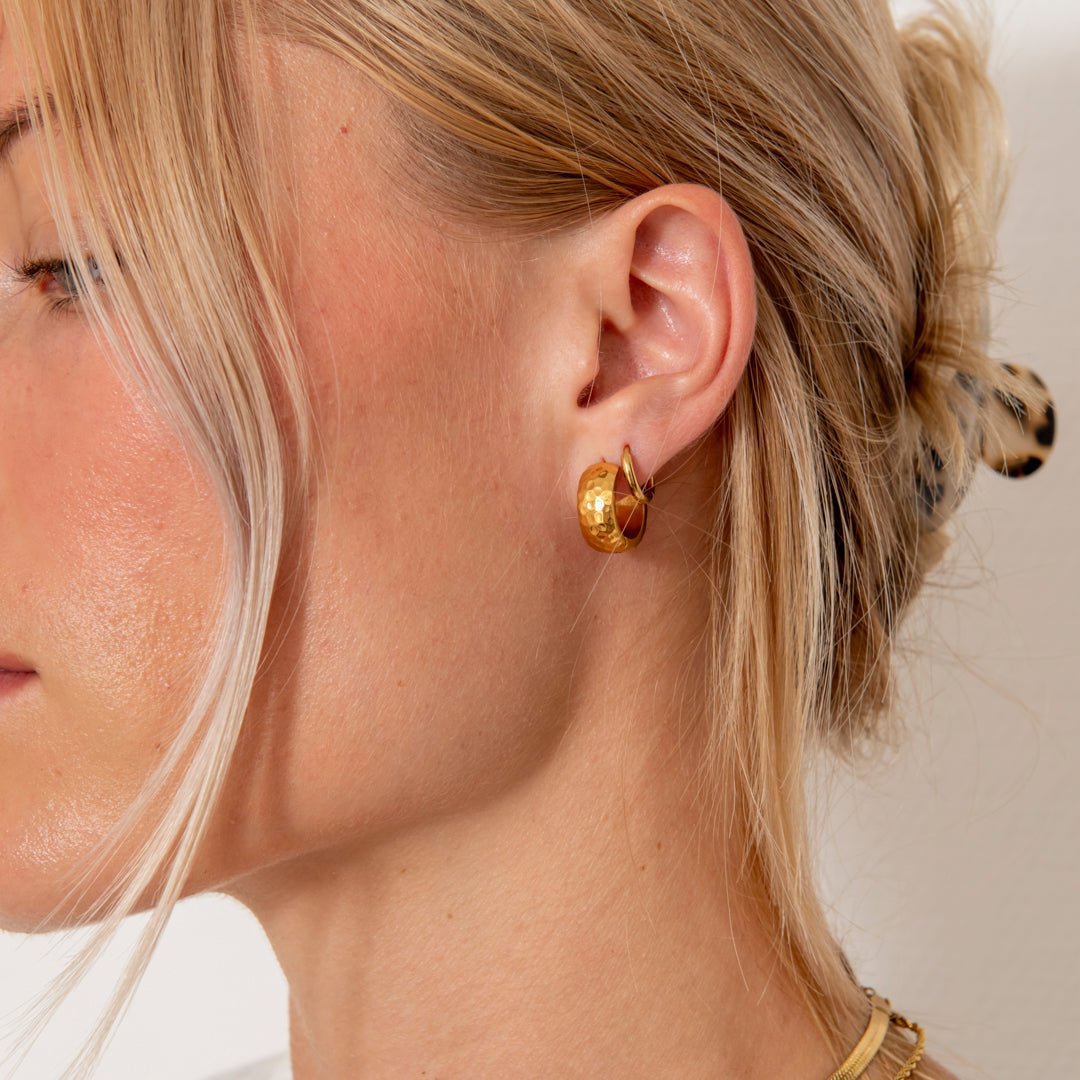 Hammered Hoops 18K Guldbelagt - BY CARA
