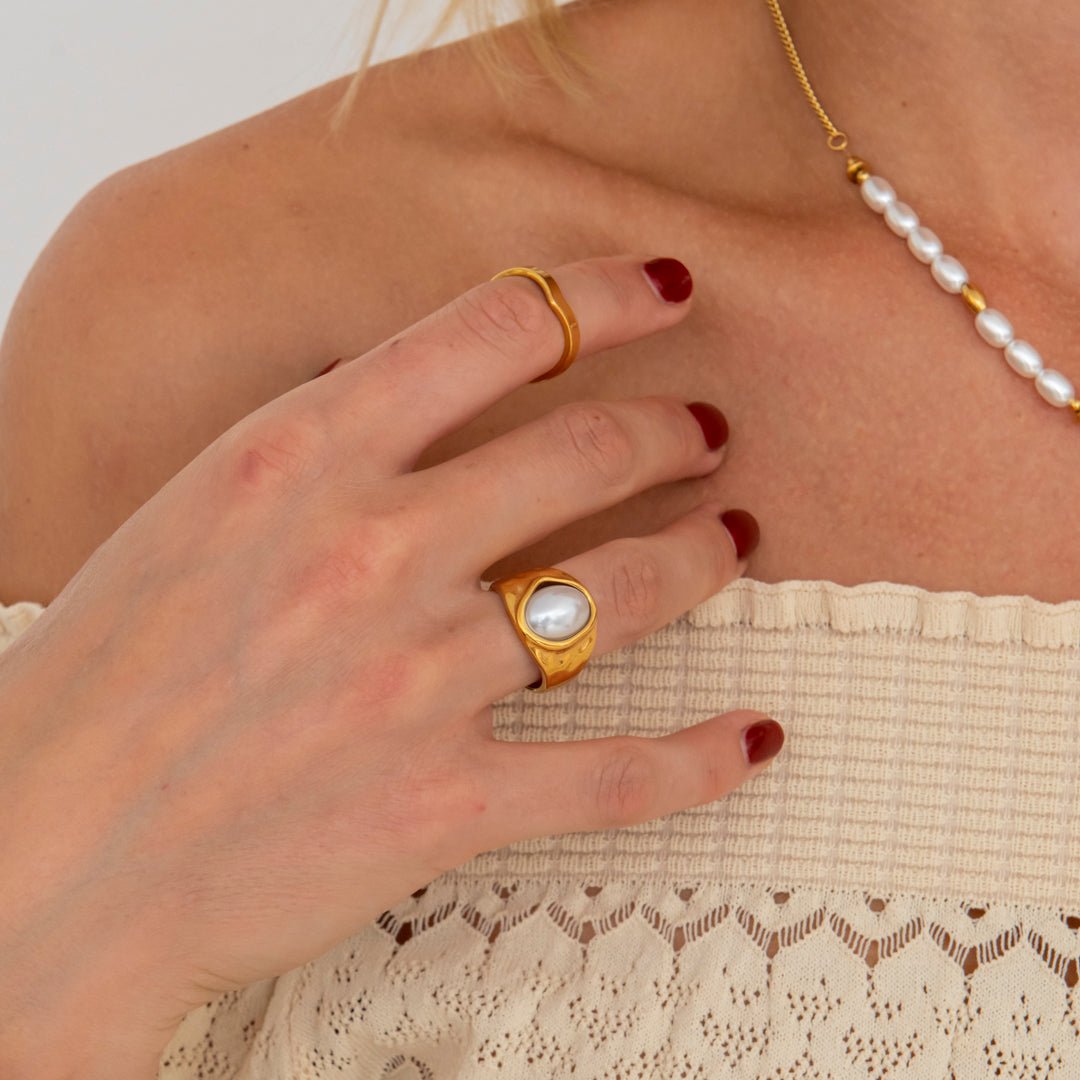 Pearl Dome Ring 18K Guldbelagt - BY CARA