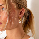 Pearl Link ørestick 18K Guldbelagt - BY CARA