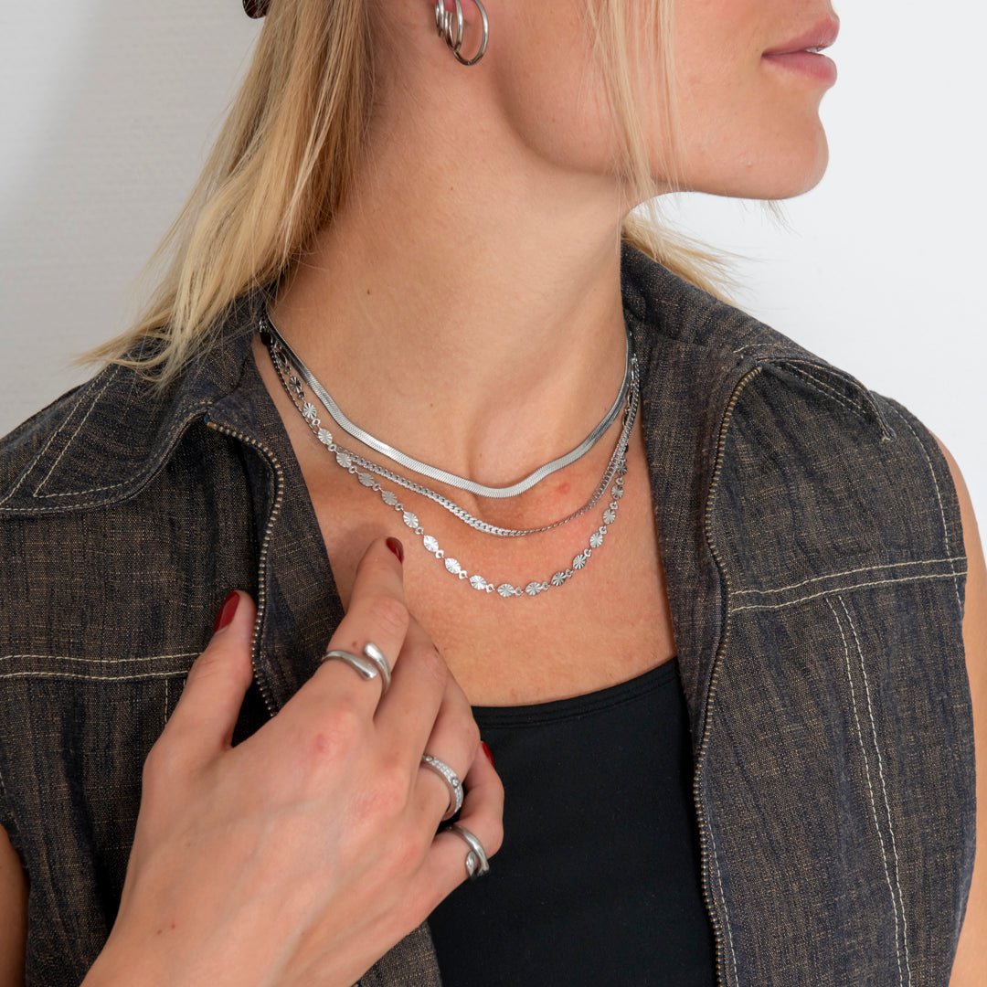 Simple Flow Justerbar Ring Sølvfarvet - BY CARA