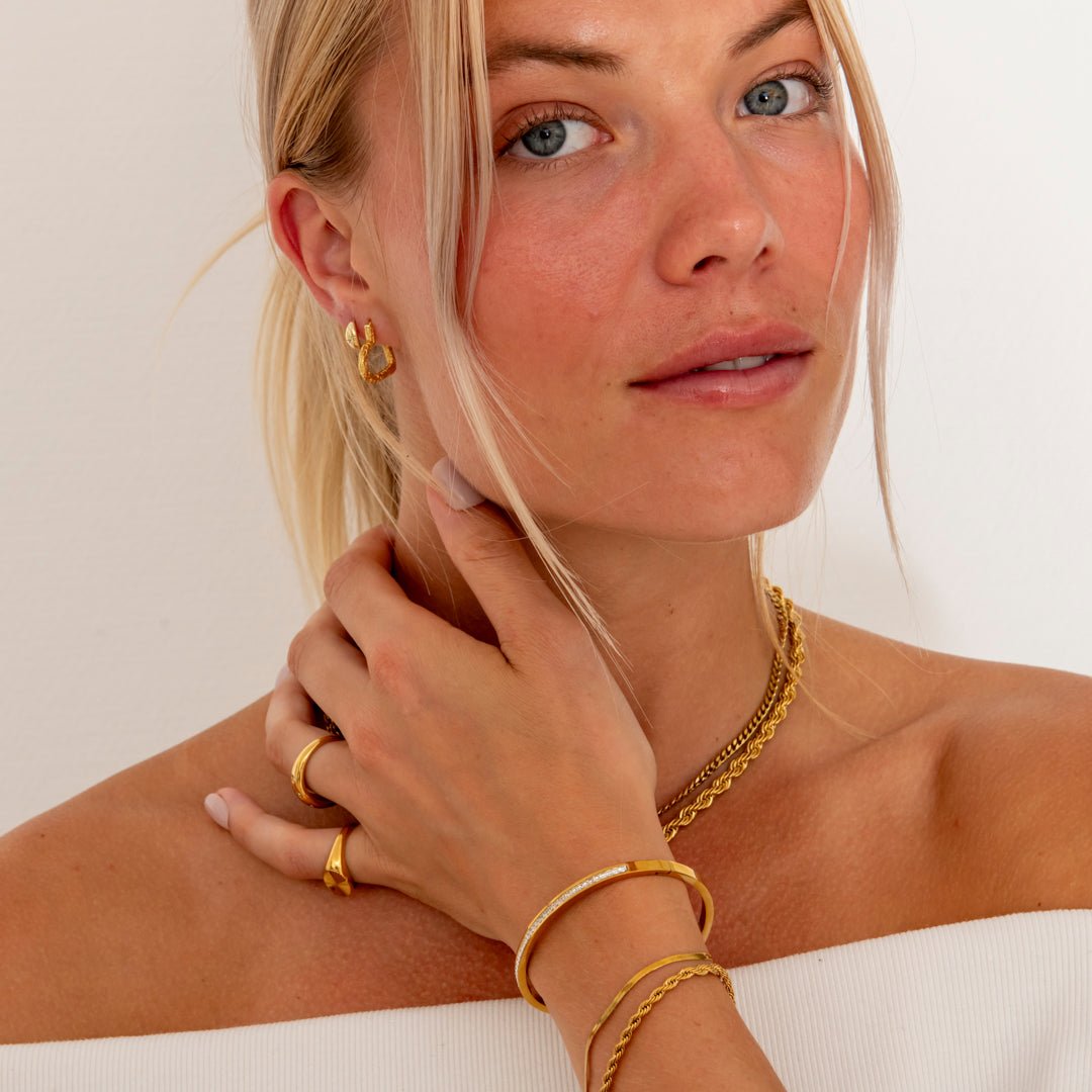 Stardust Hoops 18K Guldbelagt Helix 8 mm - BY CARA