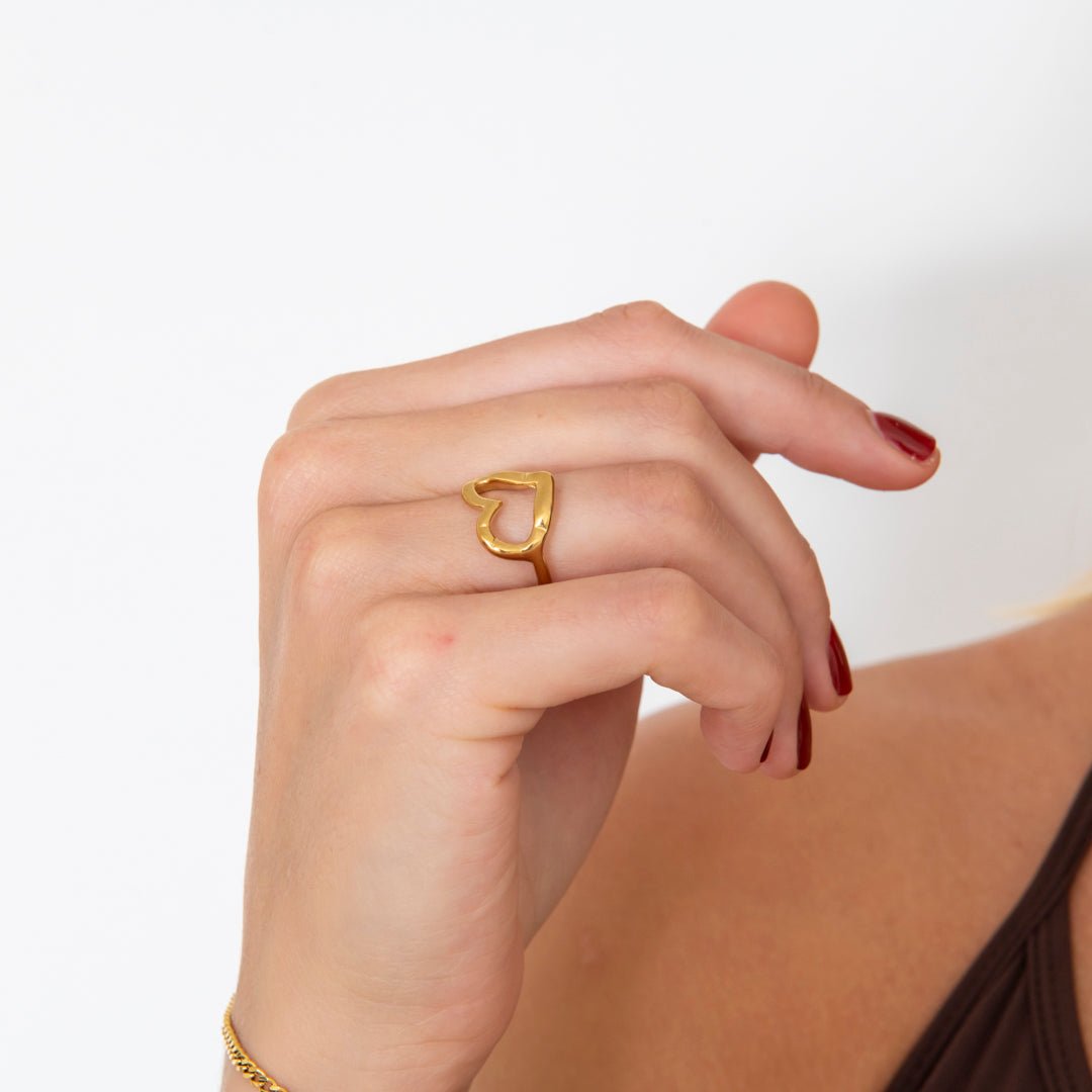 Twisted Heart Ring 18K Guldbelagt - BY CARA