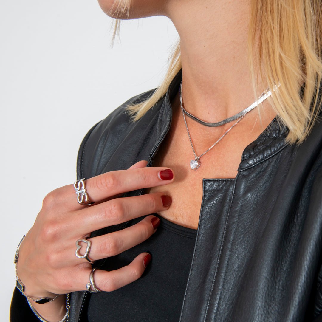 Twisted Heart Ring Sølvfarvet - BY CARA